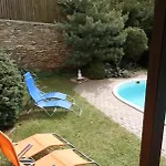 Chaloupka V Podyji - بيت خشبي Podmolí